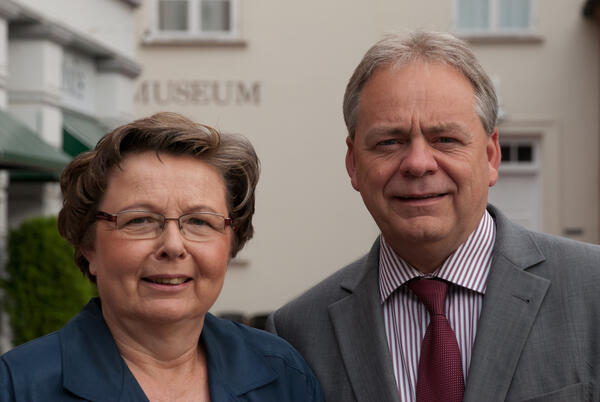 Bürgervorsteherin Himstedt und Bürgermeister Sibbel